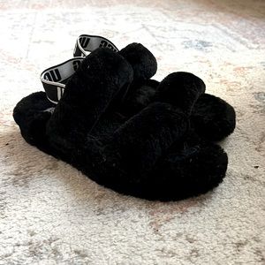 UGG Fluff Yeah slipper size 8